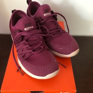 Women’s Nike free TR 7